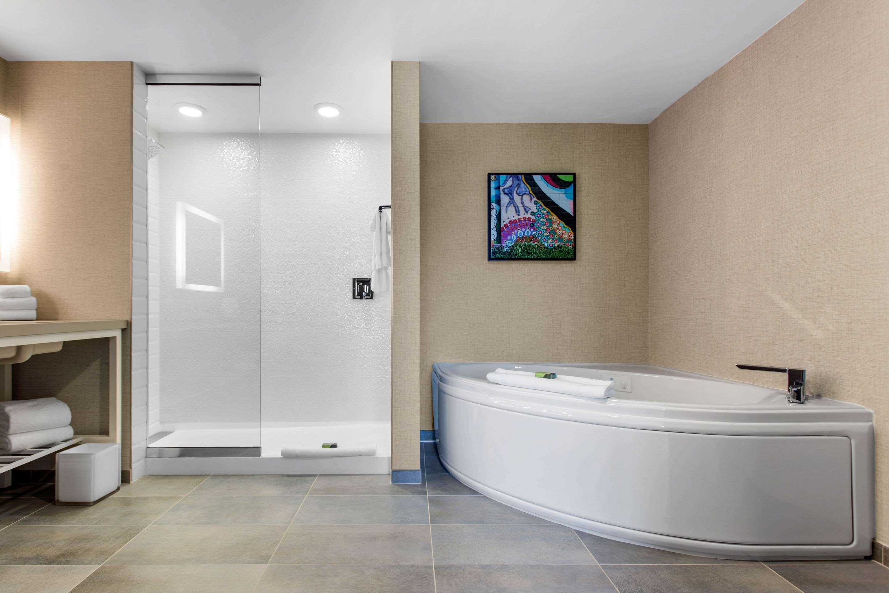 Hotels in Downtown Asheville, NC | Cambria Downtown Asheville